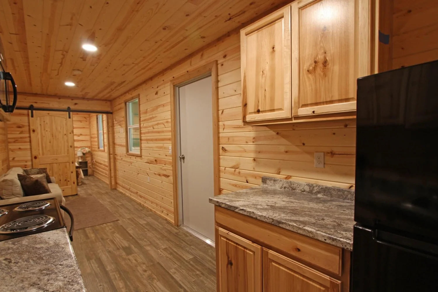40ft Retreat Cabin Shipping Container (40HCRCBN) - Image 8
