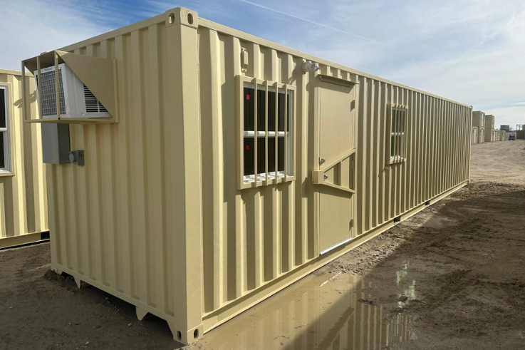 40ft Mobile Office Shipping Container with Storage (18/22) (40STMOS1822)