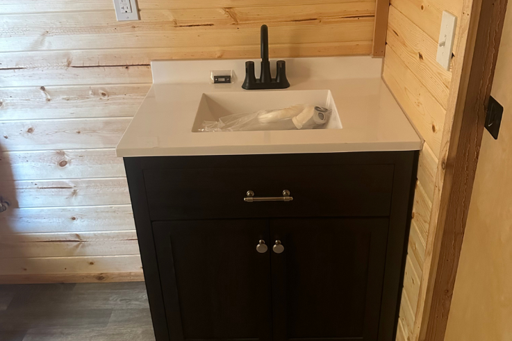 53ft Retreat Cabin Shipping Container (53HCRCBN) - Image 10